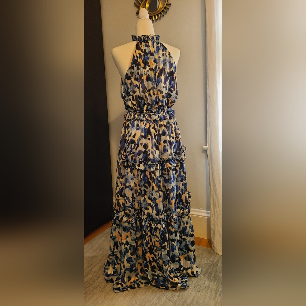 Elliatt - Halter Neck, Flowy, Iridescent Maxi Dress - Picture 7 of 13
